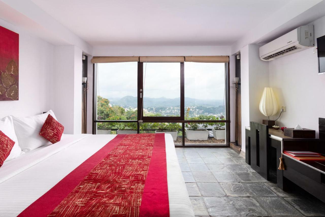 Hotel The Theva Residency Kandy Zewnętrze zdjęcie